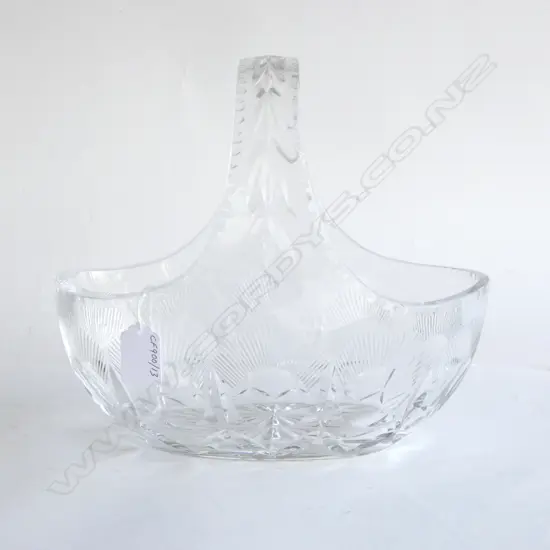 LARGE VINTAGE CUT CRYSTAL BASKET, L.265MM H.240MM