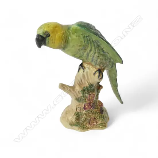 BESWICK CHINA GREEN PARROT FIGURINE H160MM