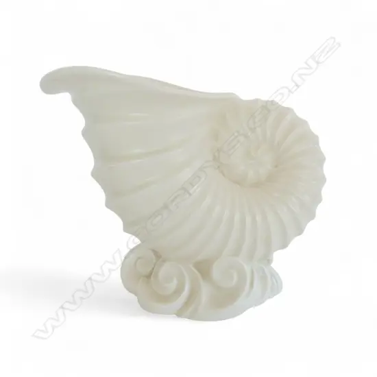 BESWICK WHITE CHINA NAUTALIS VASE H190MM