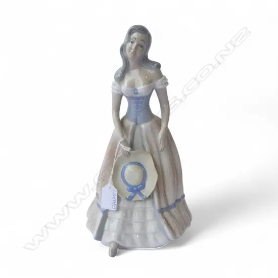 TENGRA SPAIN FIGURINE; LADY HOLDING HAT H.300mm