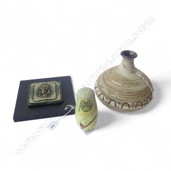 TIKI PLAQUE  MAORI WOOD DOLL H130MM & STUDIO POTTERY VASE H190MM