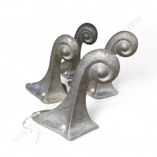 4 MATTHEW VON STURMER CAST ALUMINIUM COAT HOOKS L.150mm