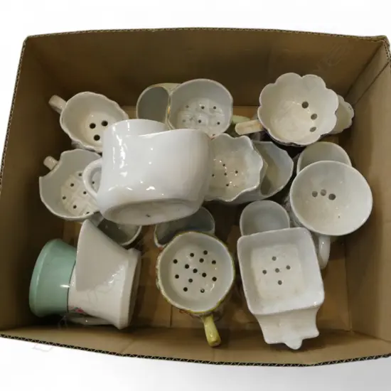 10 VINTAGE SHAVING MUGS 