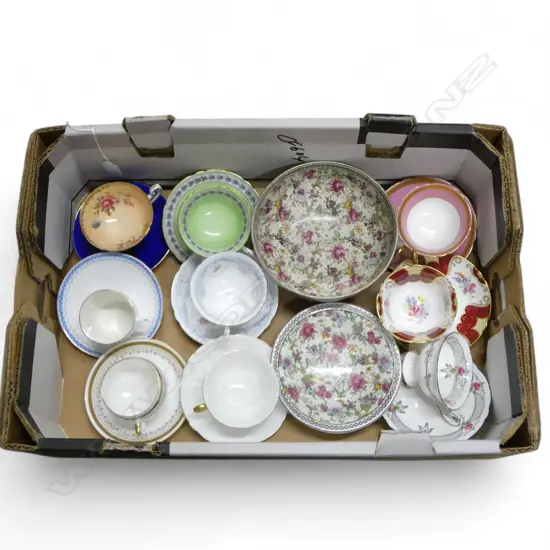 9 SHELLEY CHINA C/SS & 2 SHELLEY AOF BOWLS