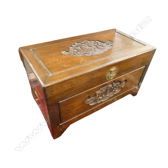 MAHOGANY CAMPHOR CHEST W.1015mm