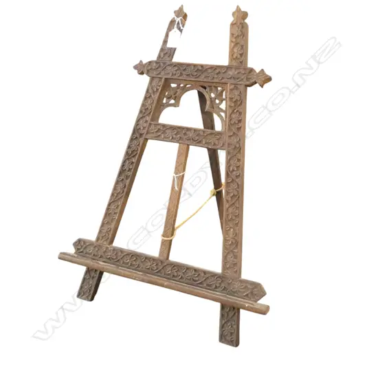 CHIP CARVED EASEL H.600mm