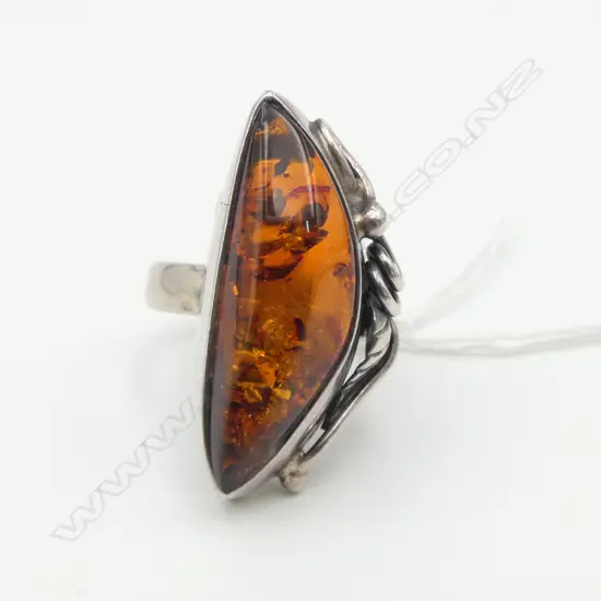 CRAFTED SILVER & AMBER RING SIZE P