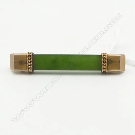 c1900 GILDED 9ct GOLD & POUNAMU BAR BROOCH
