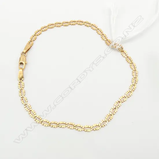 9ct GOLD FLAT OVAL LINK BRACELET 2.26gms