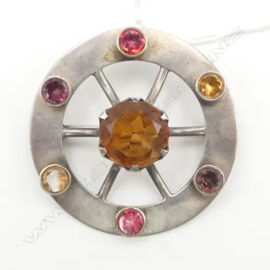 VINTAGE SCOTISH SILVER & GEM SET SET BROOCH wheel form