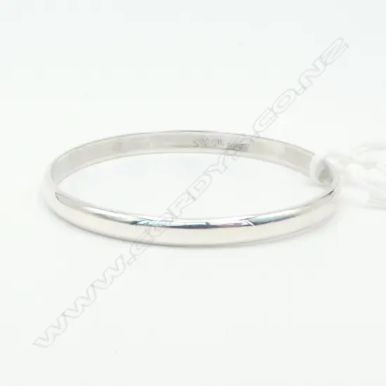 SILVER BABYS BANGLE as new 8gms