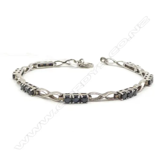 SILVER & 21 faceted SAPPHIRE BRACELET parrot clasp 