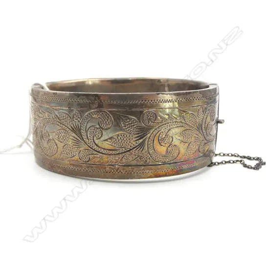 Fred Money 'Handmade' VINTAGE WIDE HALF HINGED BANGLE scroll engraved 44.5gms