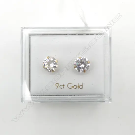 PR 9ct CZ STUD EARRINGS