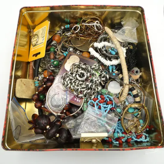 ASST. COSTUME JEWELLERY