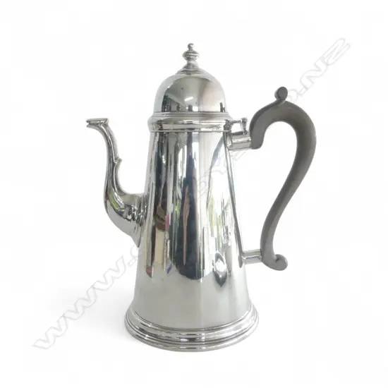 GEORGIAN STYLE STG SILVER COFFEE POT, SHEFFIELD 1979 H.255mm, 915gms