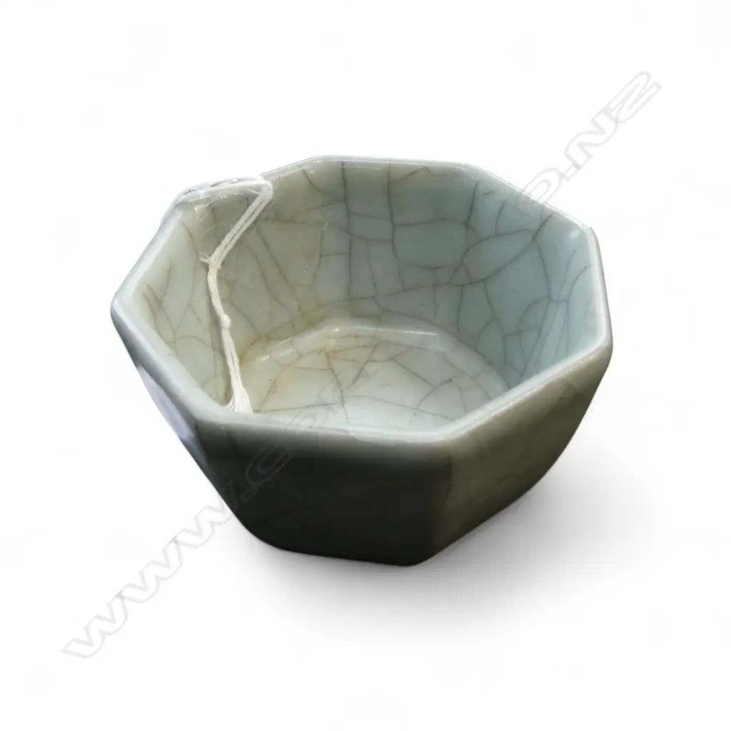 SONG DYNASTY STYLE CUP, CRACKLE GLAZE H.45mm, 75mm dia Image 1++