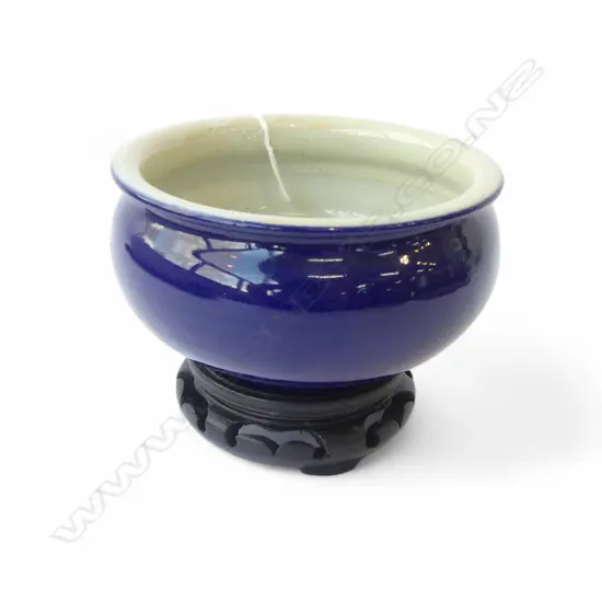 CHINESE BLUE GLAZED CENSER 125mm dia H.70mm + stand