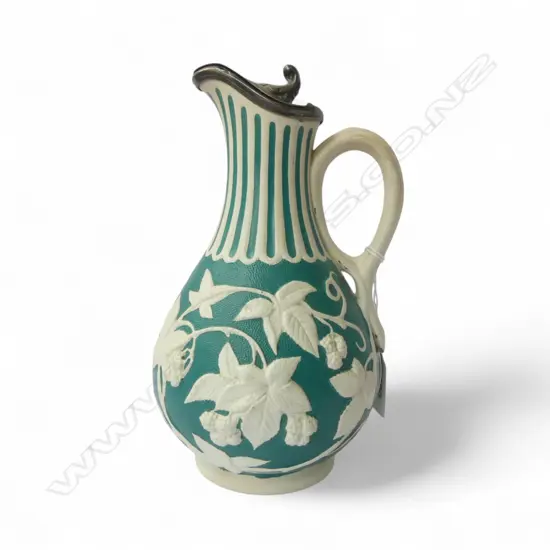 BEECH & HANCOCK PITCHER H.205mm black berry & vine pat.