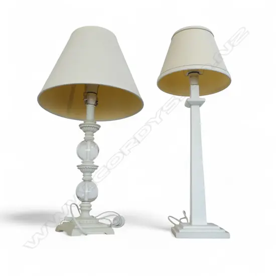 2 MODERN WHITE TABLE LAMPS H.665mm