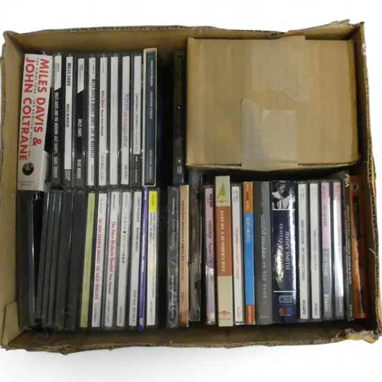 BOX OF APPROX 40 CDS