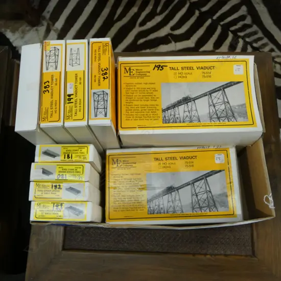 11 BOXED MICRO ENGERNEERING CO TALL STEEL VIADUCT TOWERS ETC