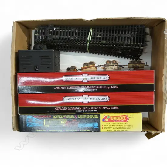 NORFORK & WESTON BOXED ELECTRIC ENGINE 2 MINT & BOXED CARRAGES RAILWAY WSITCH & TRACK