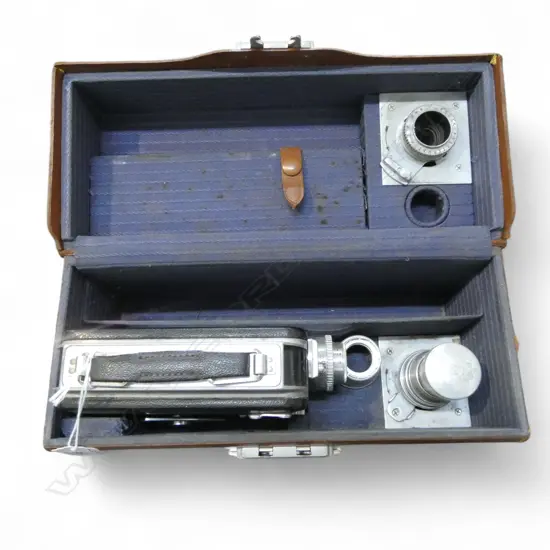 CASED VINTAGE 8MM CINE-KODAK MOVIE CAMERA L255PHANTS