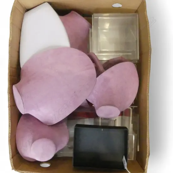 ASST. JEWELLERY BUSTS & STANDS 