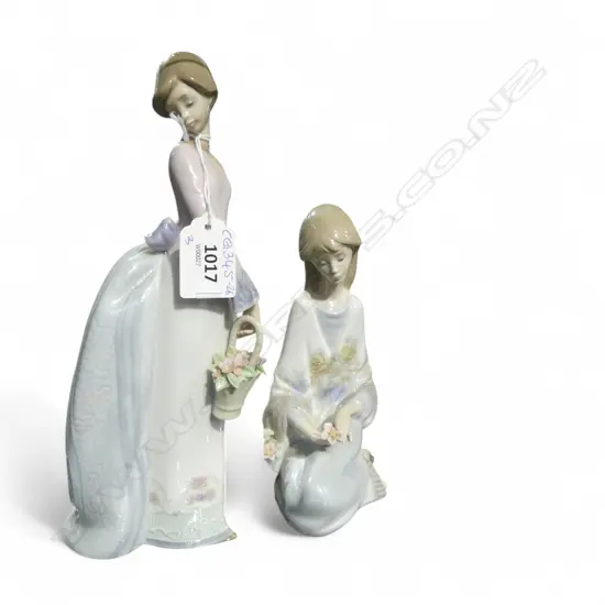 3 LLADRO FLOWER GIRLS H.240mm some flower faults