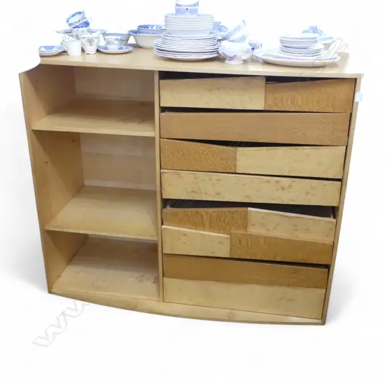 LG CONTEMPORARY DESIGN STORAGE UNIT w. DRAWERS 1315x570x1115mm. some veneer faults