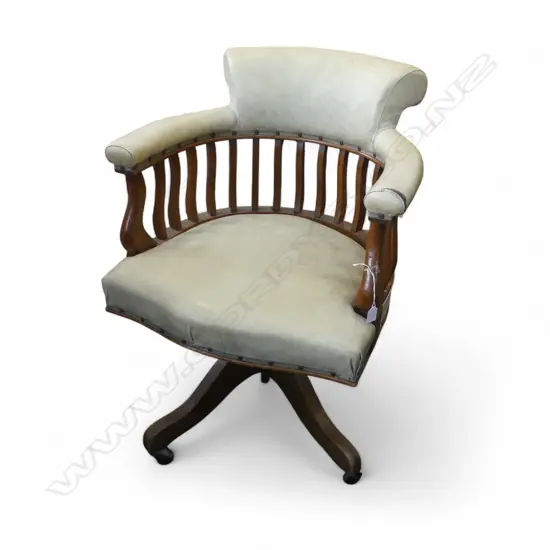 UPHOLSTERED SWIVEL CHAIR H.900mm