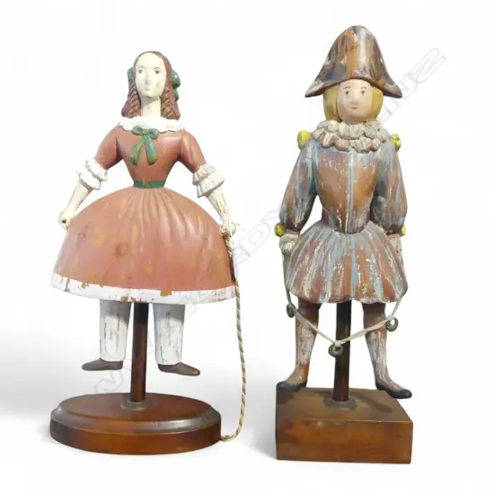 PR ANTIQUE STYLE CARVED WOODEN FIGURES ON STANDS H.530mm - MADE IN ITALY