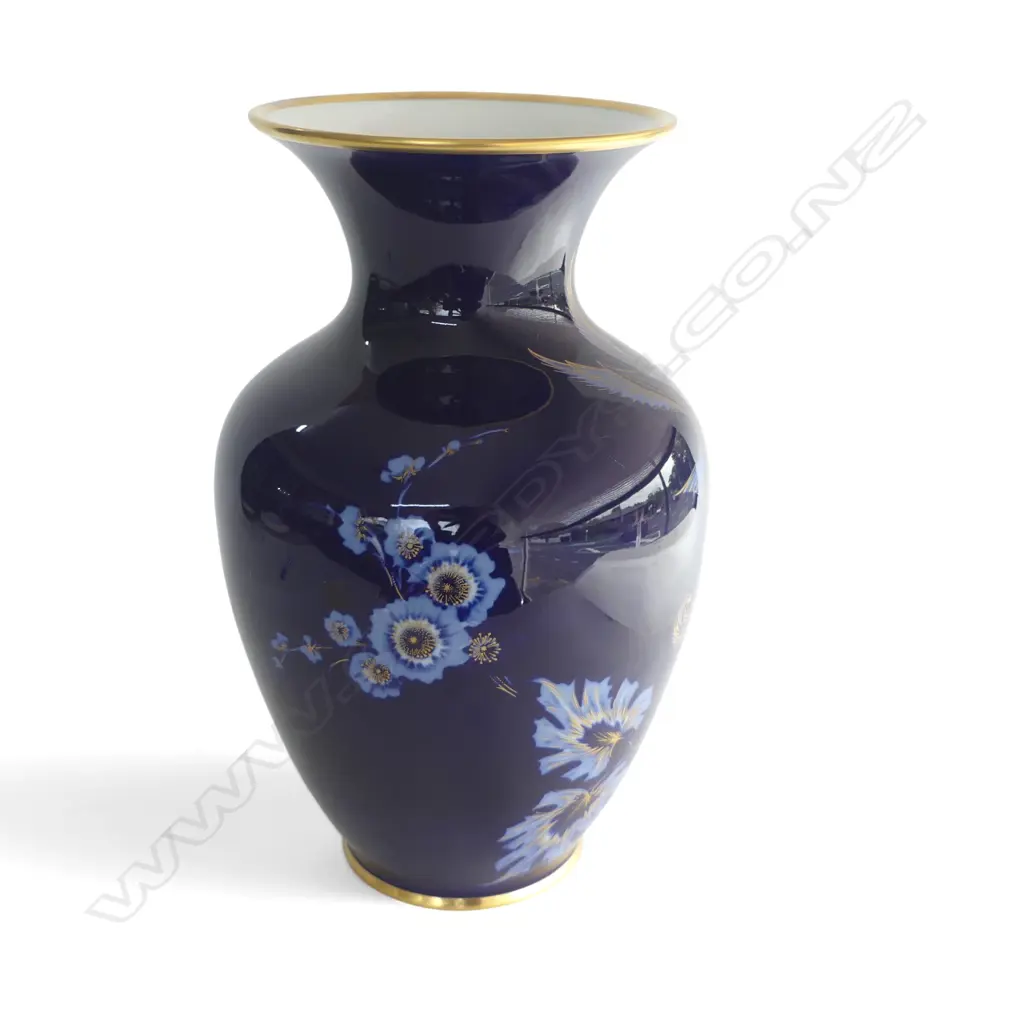 LARGE PORCELAIN BAVARIA SCHUMANN ARZBERG COBALT BLUE VASE exotic bird & florals gilt highlights H.380mm Image 1++