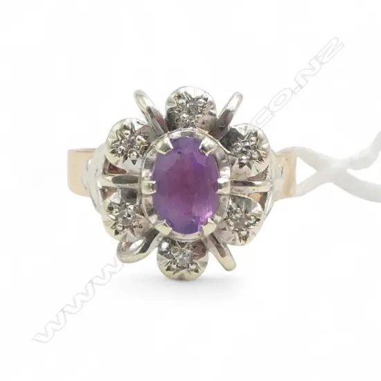 **RTV** 9ct AMETHYST & DIAMOND RING, 4gm SIZE O