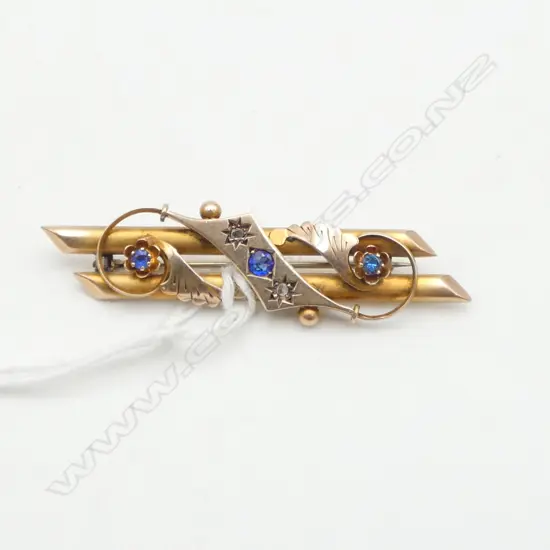 EARLY 20thC 9CT GOLD DOUBLE BAR BROOCH w. DIAMONDS & SAPPHIRES? W.50mm, 3.7gms