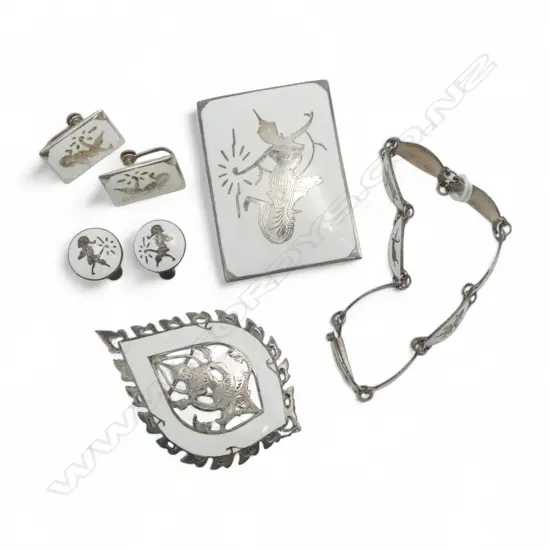 SET OF THAI S/SILVER & WHITE ENAMEL BRACLET 2 BROOCHES & 2 PRS EARINGS 55GMS