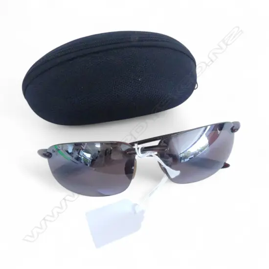 MAUI JIM MIRROR LENS SUNGLASSES, CASED