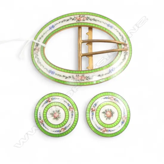 C1900 ENAMELLED  BELT BUCKLE + 2 BUTTONS