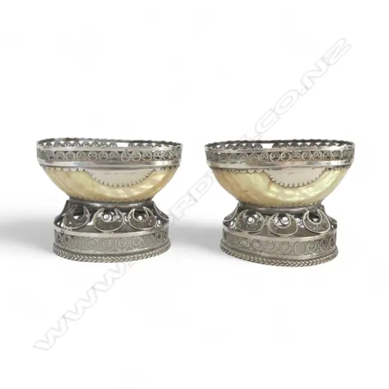 PR SILVER? FILIGREE & MOP SALTS H.60 W.80mm losses to filigree