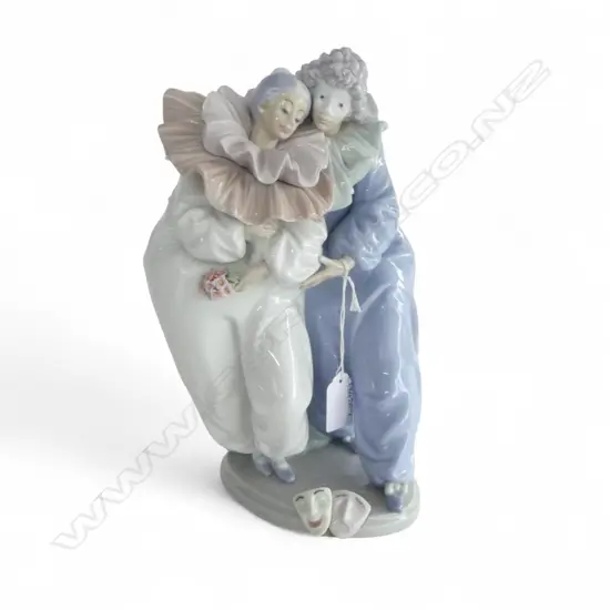 LLADRO FIGURE GROUP VENETIAN CARNIVAL H.290mm