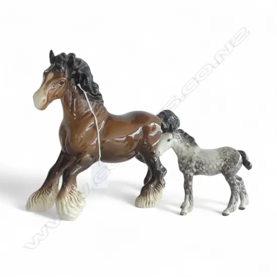 BESWICK CHINA FOAL + CHINA HORSE H.210mm