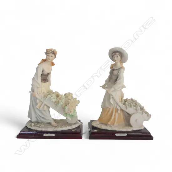 TWO GIUSEPPE ARMANI for CAPODIMONTE PORCELAIN FIGURINES, H.260 x 180mm