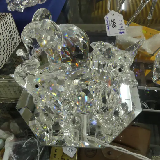 4 SWAROVSKI ELEPHANTS + OCTAGANAL MIRROR BASE 105mm dia