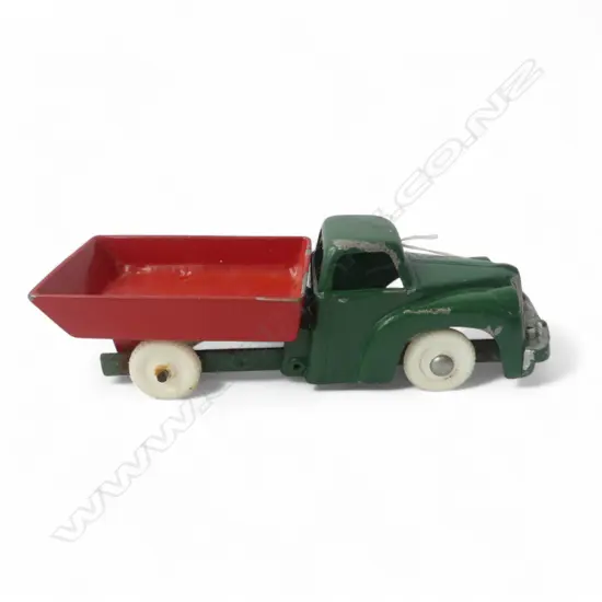 VINTAGE FUN HO TIP TRUCK PAINTED (LATER) RED & GREEN, L.255mm