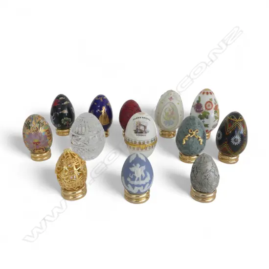 COLLECTION 13 DECORATIVE EGGS