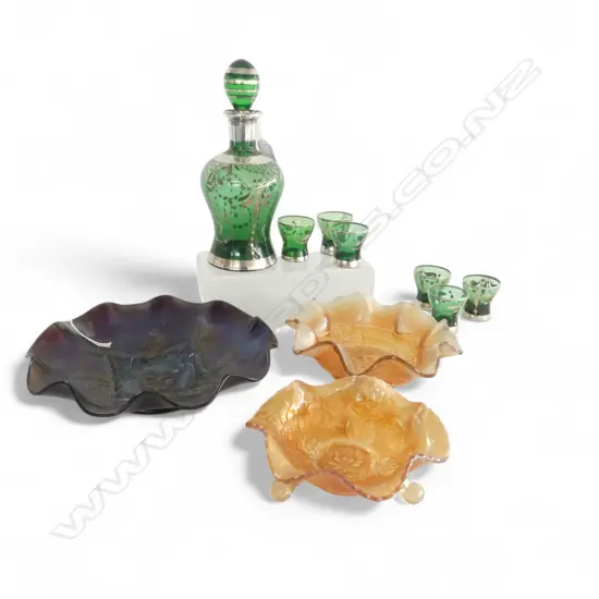 3 PCES CARNIVAL GLASS + DECANTER & 6 GLASSES