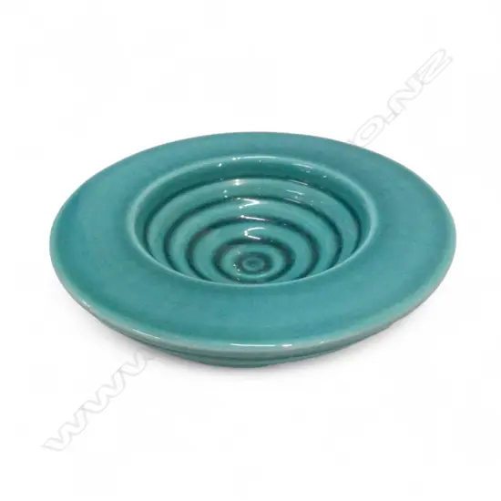 PETER COLLIS RIBBED SHALLOW BOWL Dia.160mm