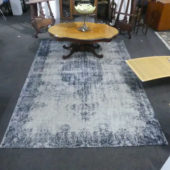 LG BLUE MACHINED RUG 2850x1990mm