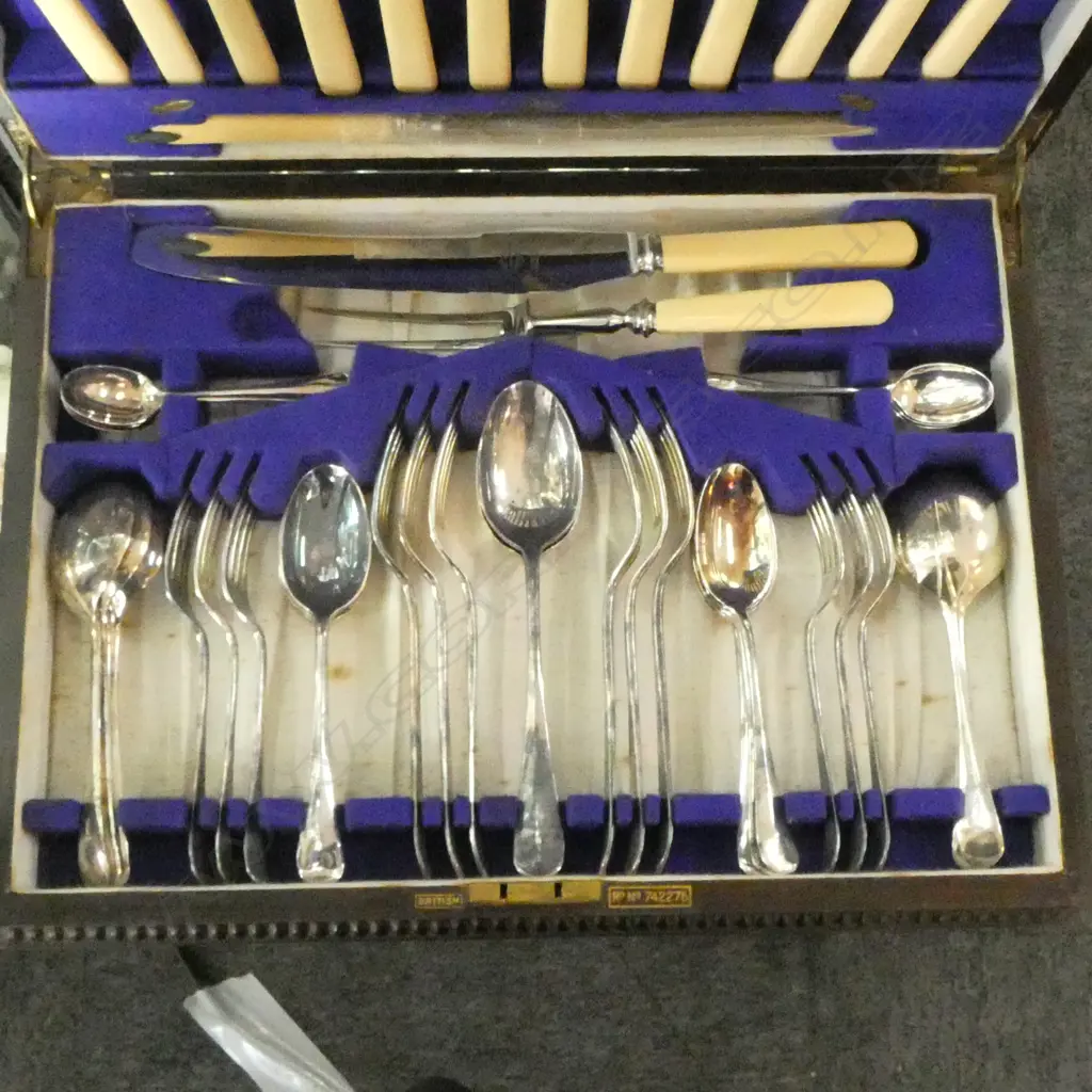 BOXED EMPIRE PRODUCTS 6 PIECE CUTLERY SET ON STAND INCL CARVING KNIFE AND FORK (MISSING ONE SERVING SPOON) I Image 1++